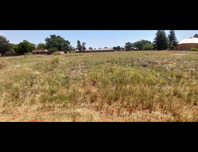 9,786M² VACANT LAND FOR SALE IN KOOKRUS